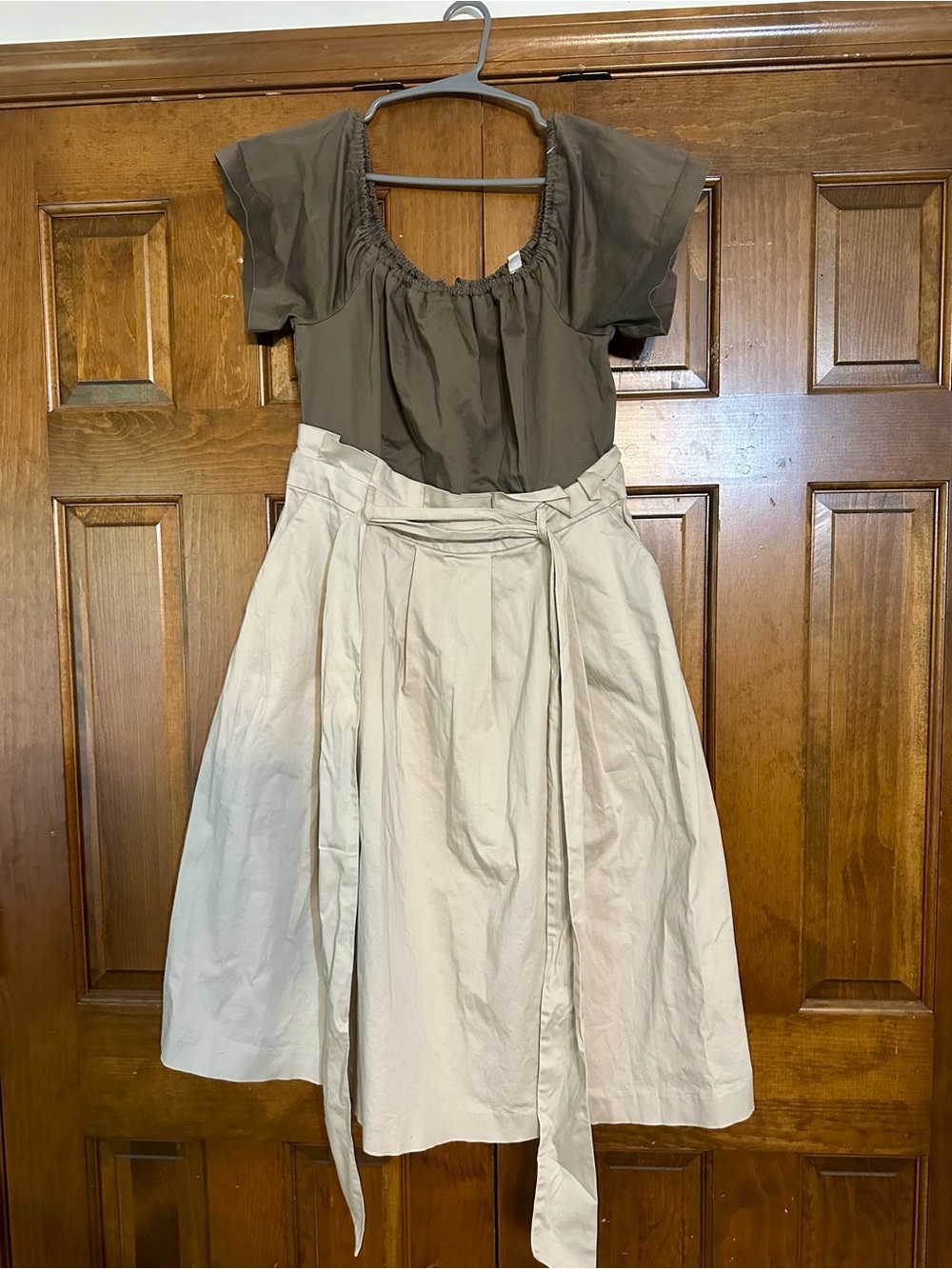 Eva Mendes NYC Midi Dress XS
Brown Cream
Belted Cottage Classic Pockets - Picture 2 of 11